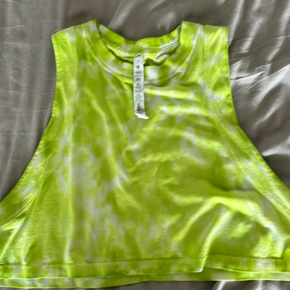 Lululemon size 6 work out tank!